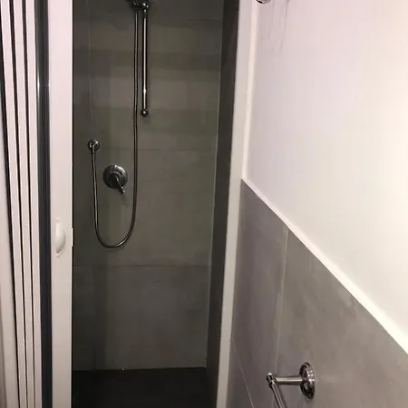 Free Flat Apartment *