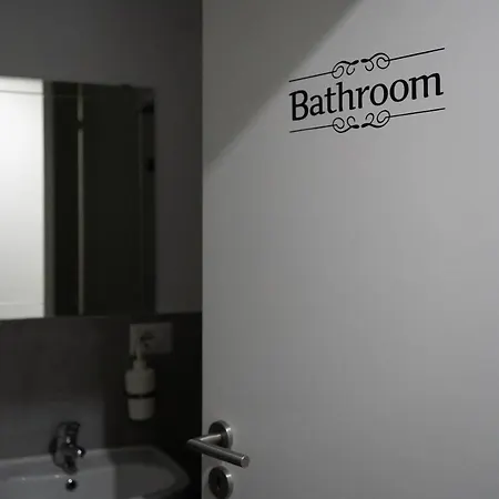 Free Flat